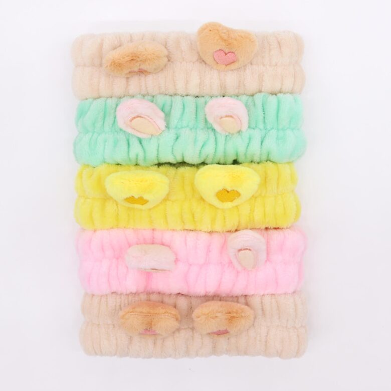 Мягкая повязка для макияжа с сердечками и ушками – милая и удобная